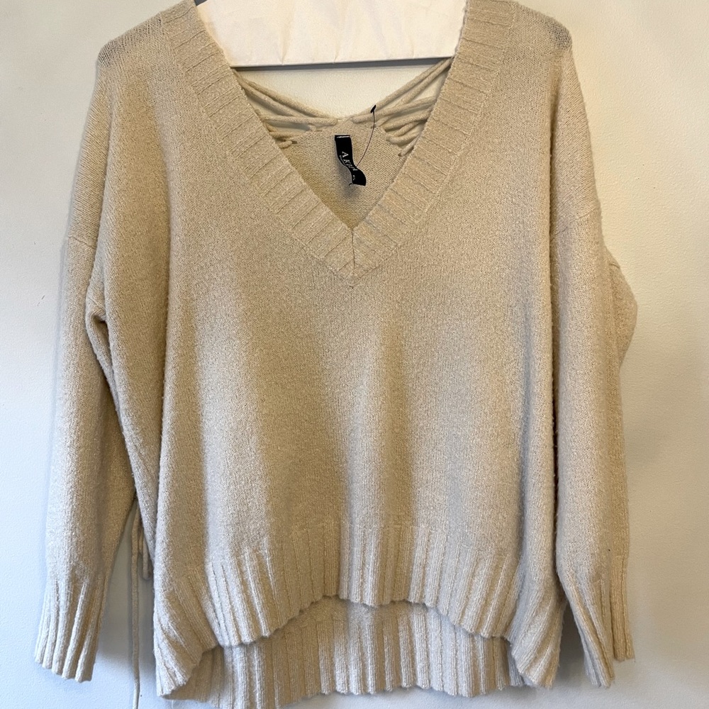 Amika sweater (size M/L)